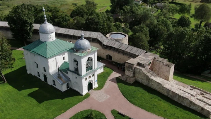 Никольский собор в Изборске Псков