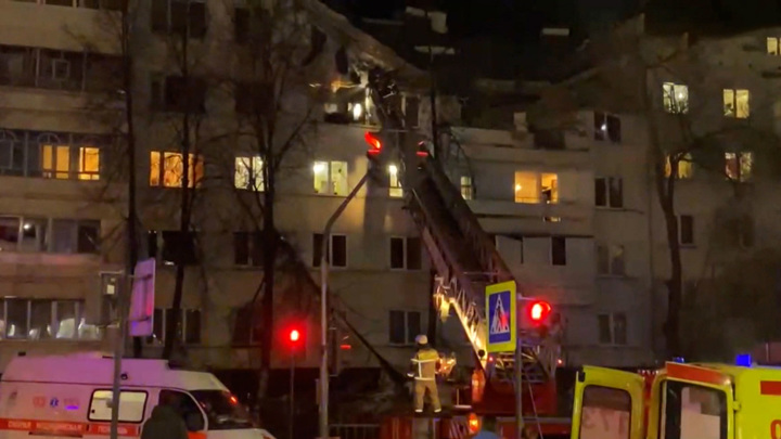 Восемь человек извлечены из-под завалов дома в Набережных Челнах