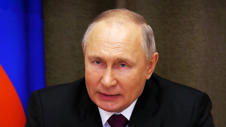 Москва. Кремль. Путин. График президента: Союзное государство и развитие ОПК