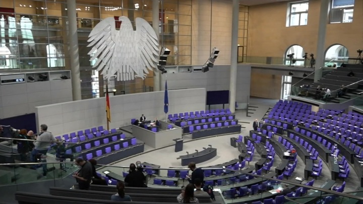 В Германии критикуют "гендерное равенство" в кабинете министров