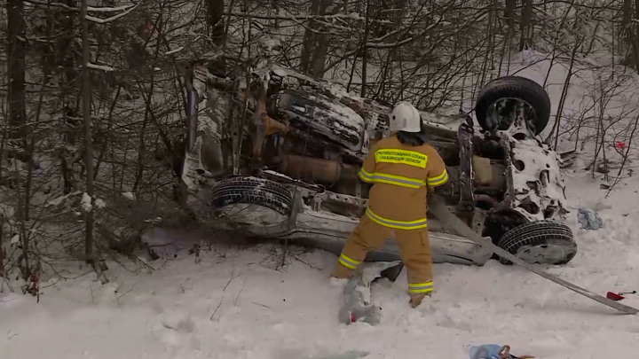 Третий январь. Вечер ночь январь. 03 января 2022. 03 января 2022. Дтп в витебской области 3 января.