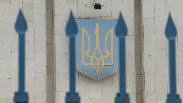Кремль: обстановка на Украине весьма напряженная