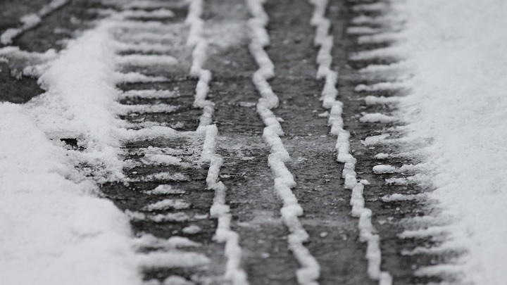 В Липецкой области дети не попали в школу из-за снега на дороге