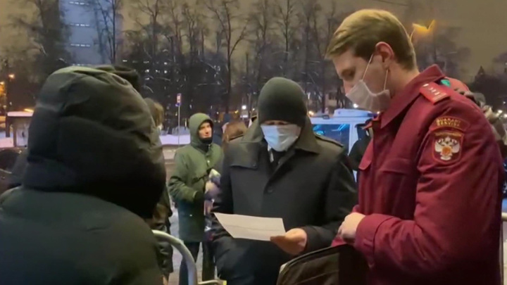 Вести-Москва. В столице усиливают проверки антиковидных мер