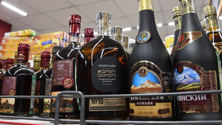 В России повышаются цены на водку, коньяк и бренди