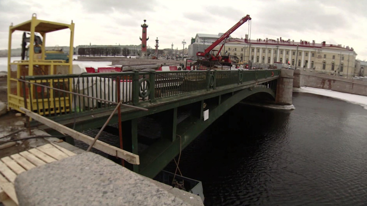 Вести в 20:00. Биржевой мост: каким он станет после реконструкции