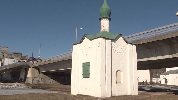 Анастасиевская часовня, Ольгинский мост