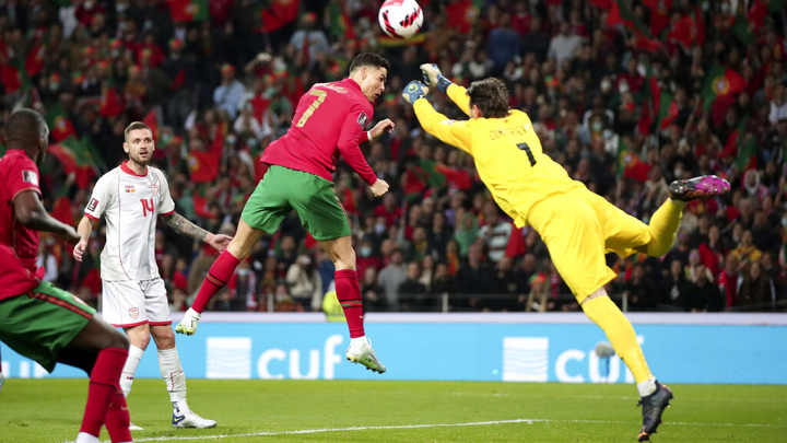 Португальцы завоевали путевку на чемпионат мира по футболу
