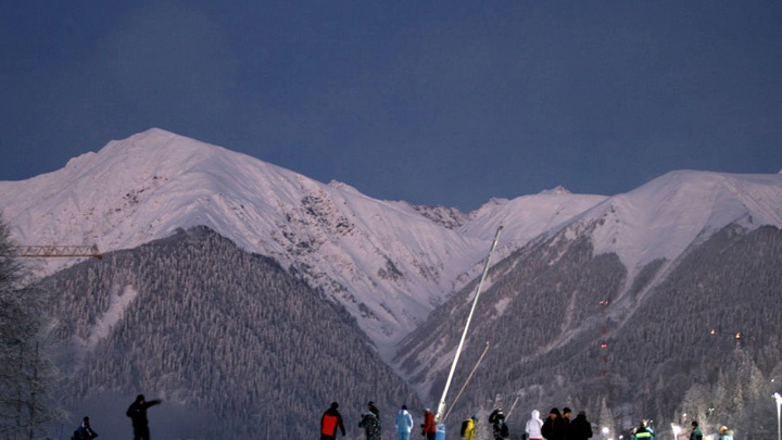 В Сочи предупредили об угрозе схода лавин в горах