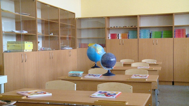 К 1 сентября 2023 года в российских школах ликвидируют третью смену