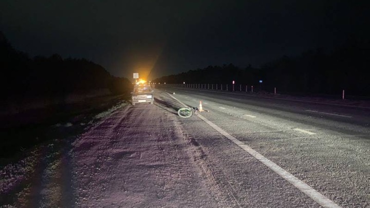 Велосипедист погиб под колесами "семерки" на оренбургской трассе