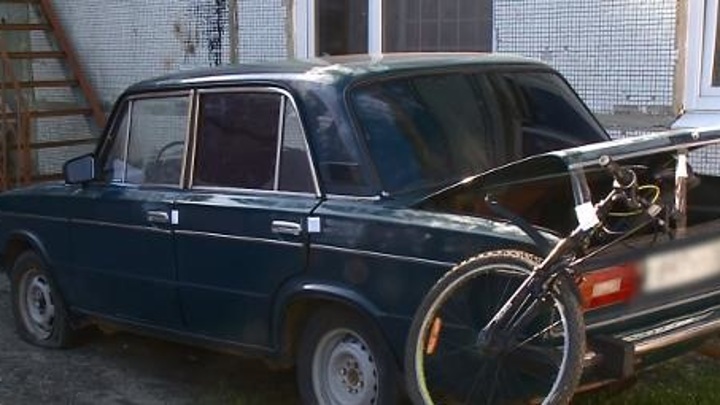 Устал крутить педали: в Пензе пьяный велосипедист угнал машину