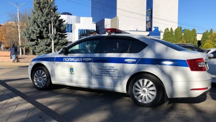 Нетрезвый таксист уснул за рулем в Ставрополе