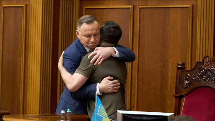 Теплый прием: Дуду встретили в Киеве как национального героя