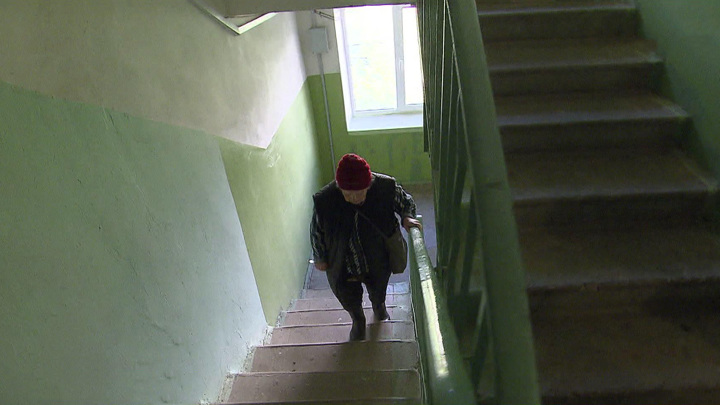 Вести-Москва. Жители многоэтажки в Сергиевом Посаде оказались в вынужденном заточении