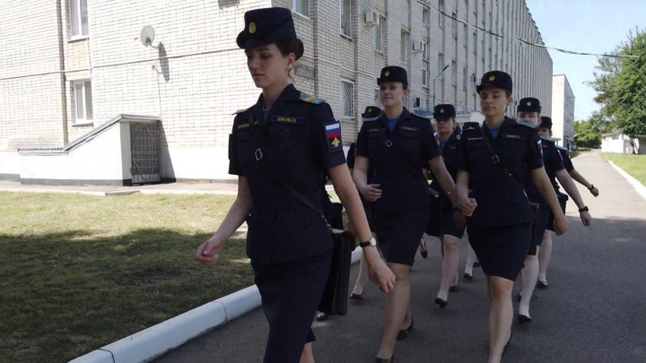 Вести в 20:00. Штурвал в женских руках: девушки-пилоты скоро получат дипломы
