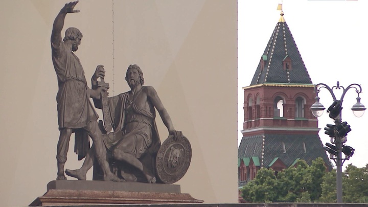Новости культуры. В столице продолжается реставрация памятника Минину и Пожарскому