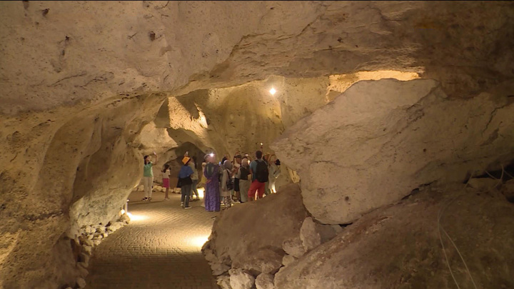 Новости культуры. Пещеру "Таврида" в Крыму открыли для посетителей