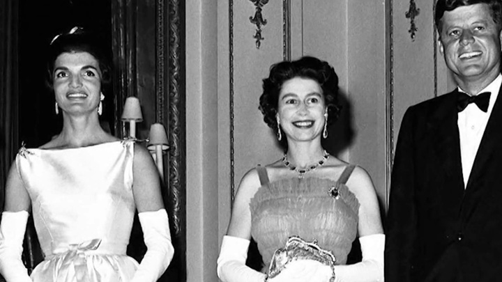 Новости культуры. Королева Великобритании Елизавета II умерла в возрасте 96 лет в замке Балморал в Шотландии