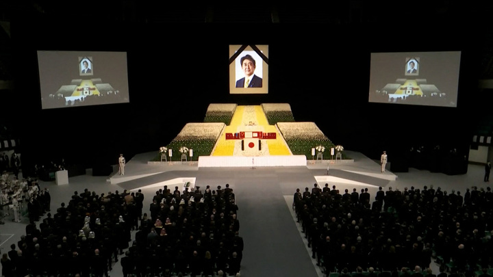 Вести в 20:00. Похороны Синдзо Абэ стали поводом для массовых протестов