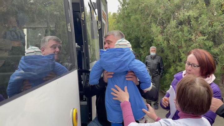В Крыму и на Кубани встречают беженцев из Херсонской области