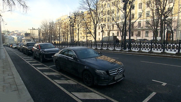 Вести-Москва. Рост тарифов на парковку в Москве создаст "блуждающий трафик"