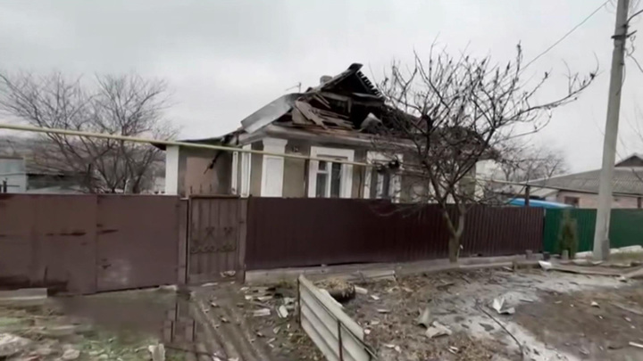 Вести в 20:00. Украинская артиллерия выбирает в Донецке гражданские объекты