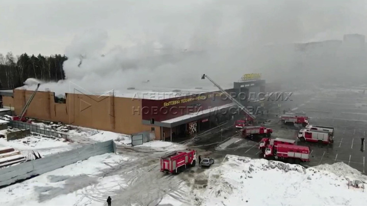 Вести-Москва. Ущерб от пожара ТЦ в Балашихе составит миллиарды рублей