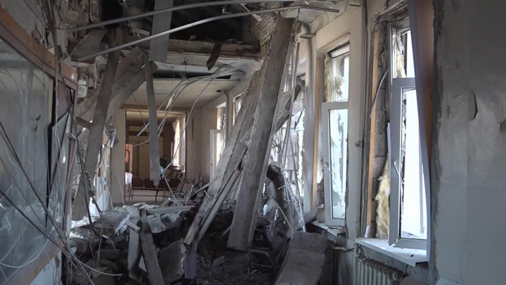Вести в 20:00. Калининская больница Донецка под прицельным огнем уже неделю