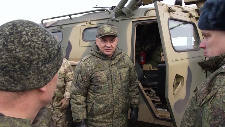 Вести в 20:00. Министр обороны проинспектировал передовые позиции российской армии пешком