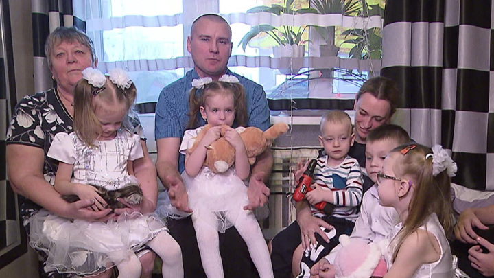 Вести-Москва. Многодетные семьи готовятся отпраздновать новоселье