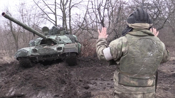 Вести в 20:00. Наши военные отодвигают неонацистов подальше от Донбасса