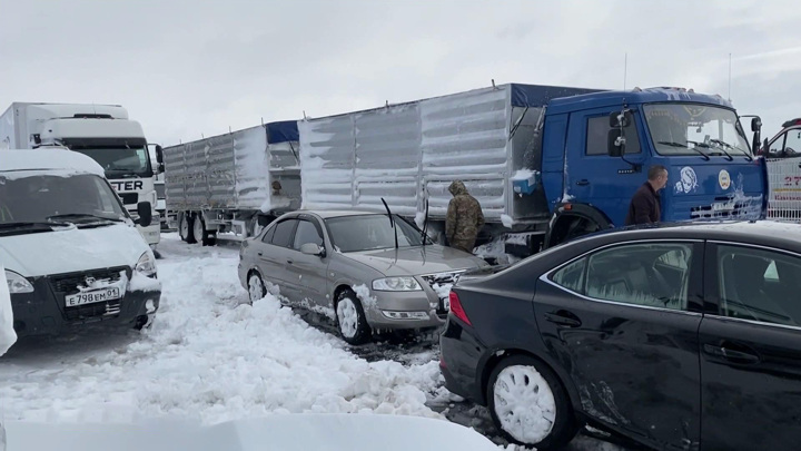 Вести в 20:00. Непогода погрузила весь юг России в транспортный коллапс