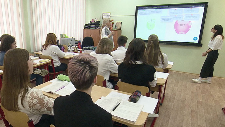 Вести-Москва. Школьники активно готовятся к сдаче ЕГЭ