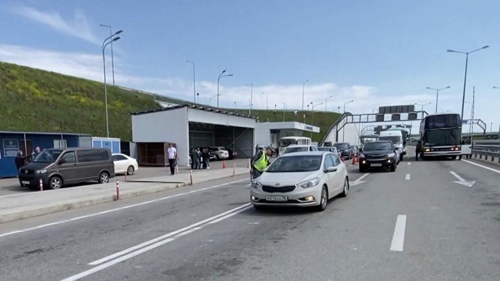 Вести в 20:00. Возле Крымского моста откроются новые пункты досмотра